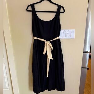 GUC size 14 Banana Republic Black Midi Dress with Cream Tie